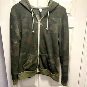 Camo Zippered Hoodie - Sz L